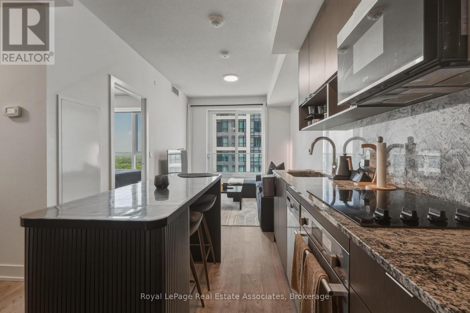 3020 - 9 MABELLE AVENUE, Toronto (Islington-City Centre West)
