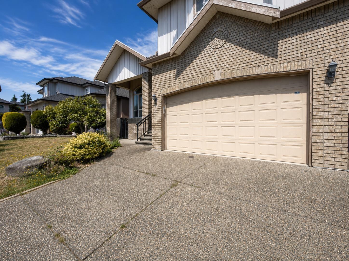 15773 82A AVENUE, surrey, British Columbia