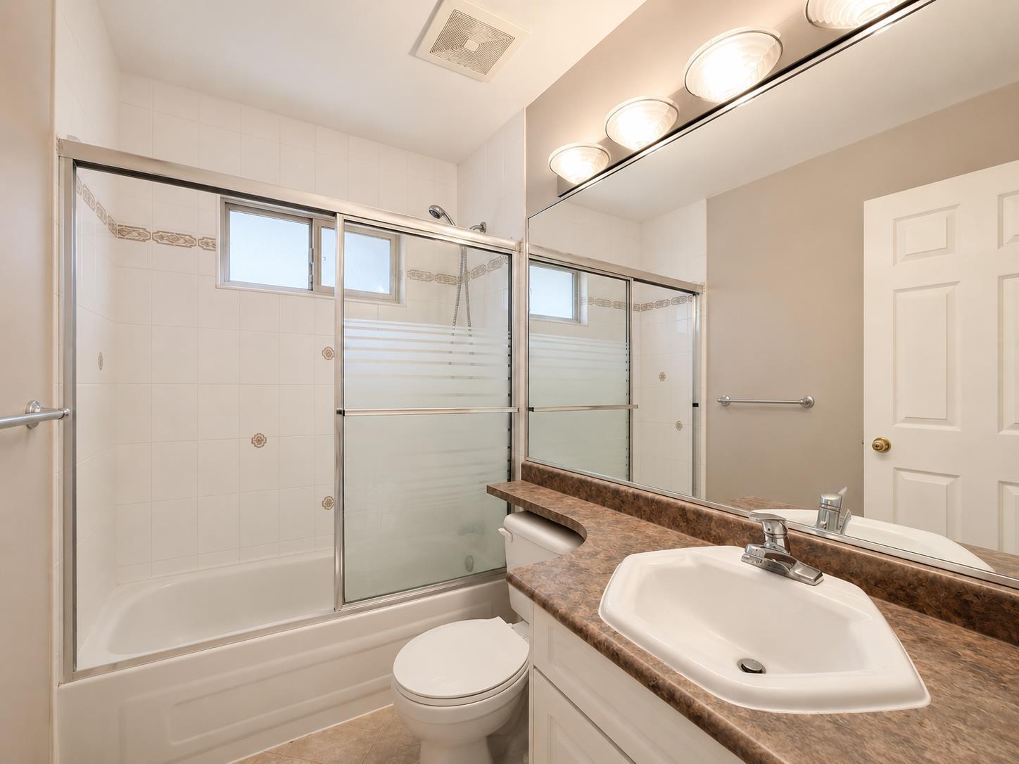15773 82a Avenue, Surrey, British Columbia  V4N 0R6 - Photo 15 - R3143797