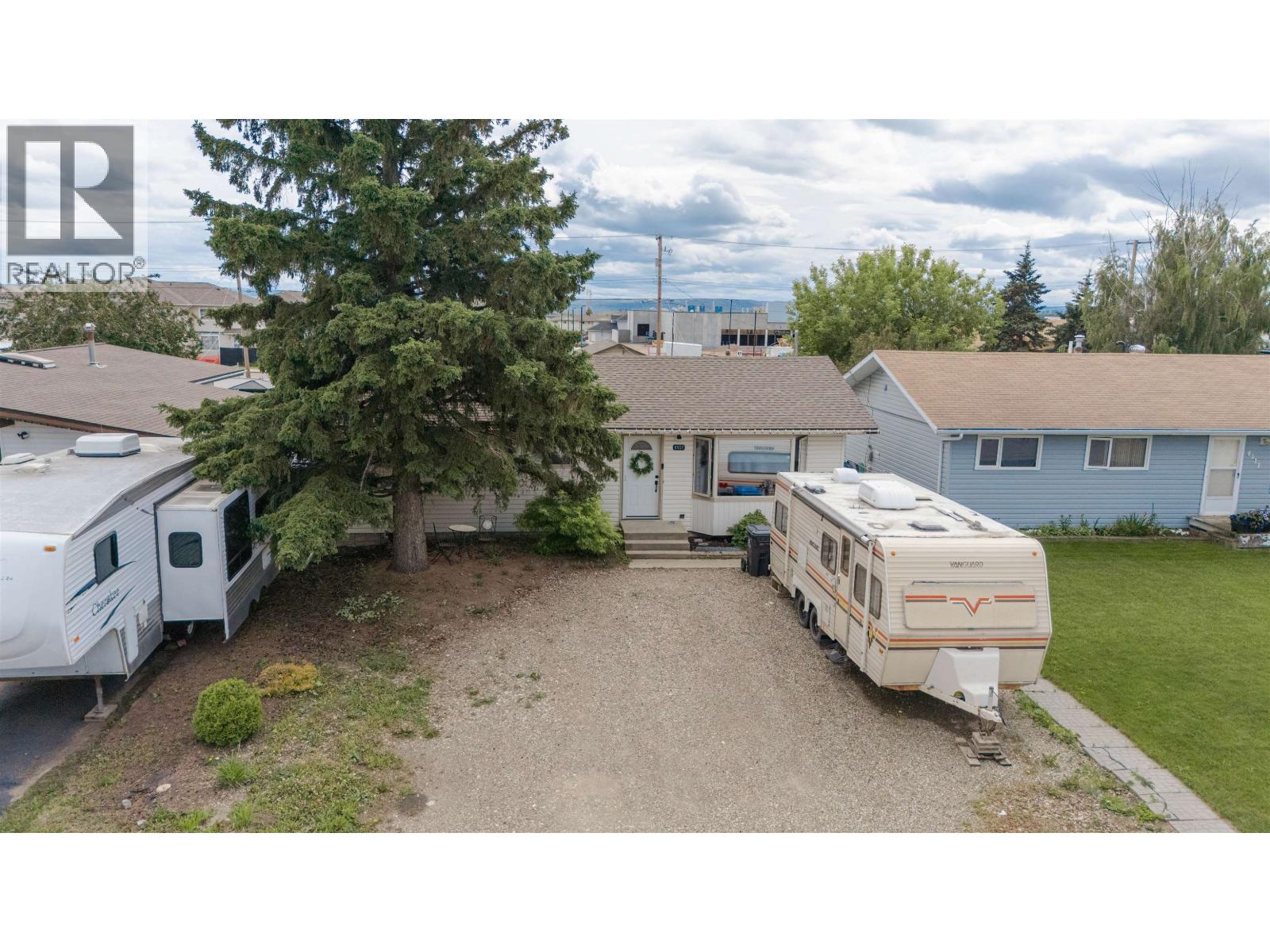 8507 94 AVENUE, Fort St. John