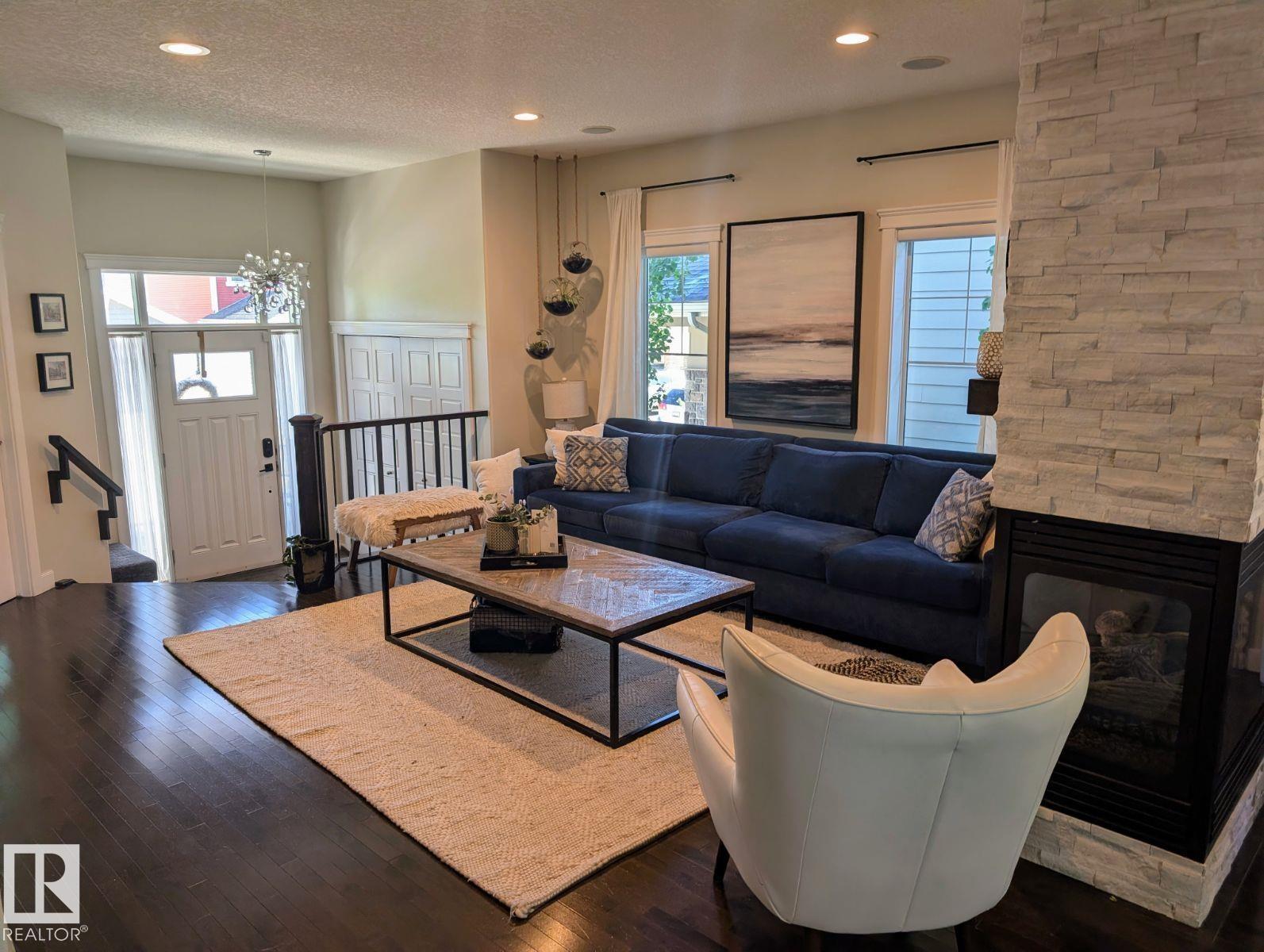 2327 Frezenberg Av NW, Edmonton, Alberta  T5E 4Z1 - Photo 6 - E4497517