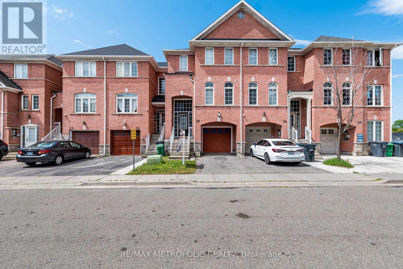 26 BEESTON ROAD, Brampton, Ontario