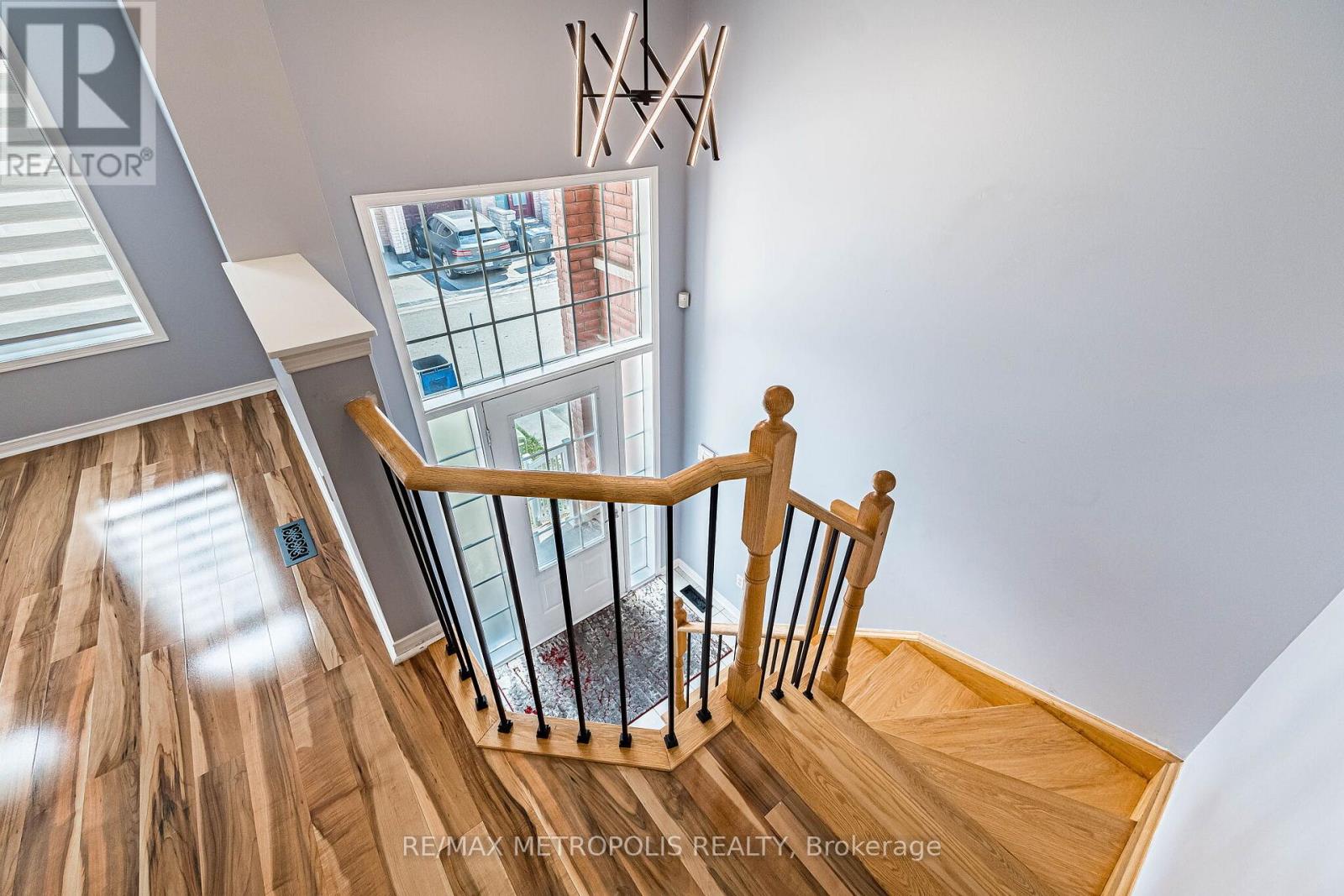 26 Beeston Road, Brampton, Ontario  L6Y 5S6 - Photo 4 - W13535338