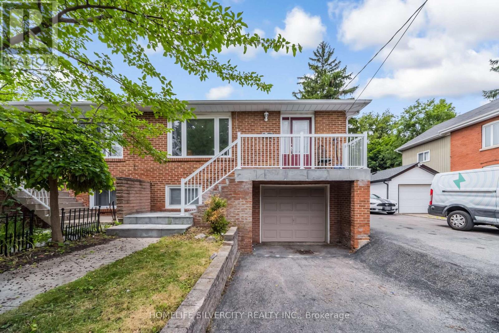 62 Rosedale Avenue W, Brampton, Ontario  L6X 1K1 - Photo 5 - W13535342