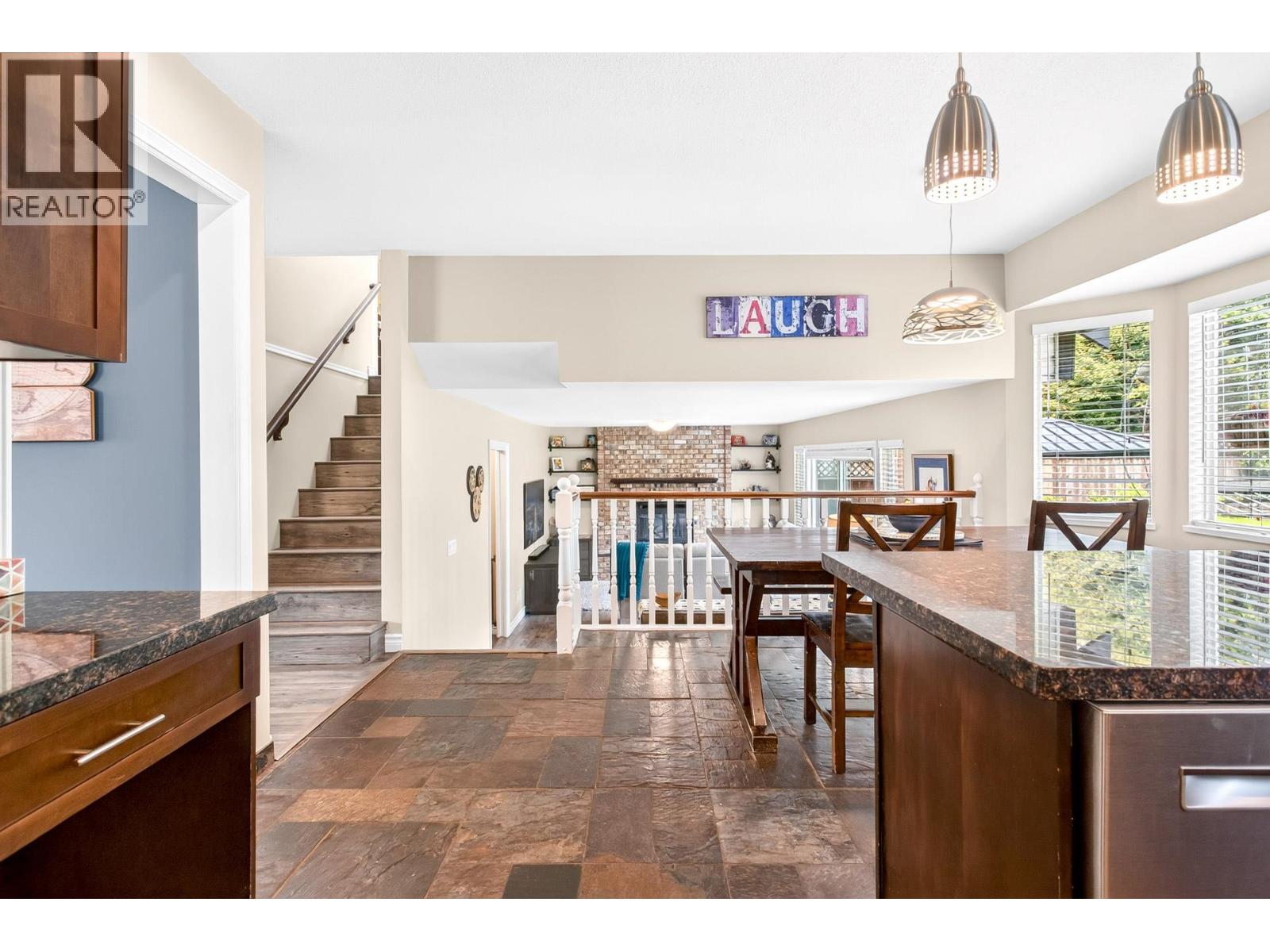 2383 Colonial Drive, Port Coquitlam, British Columbia  V3C 5J6 - Photo 13 - R3143158