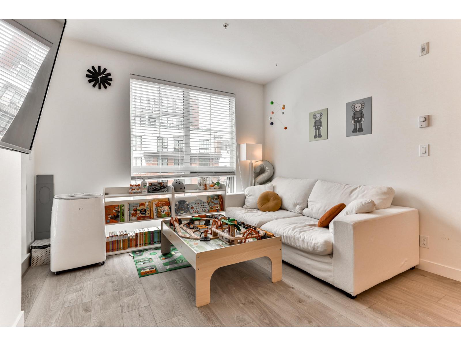 Listing image 6
