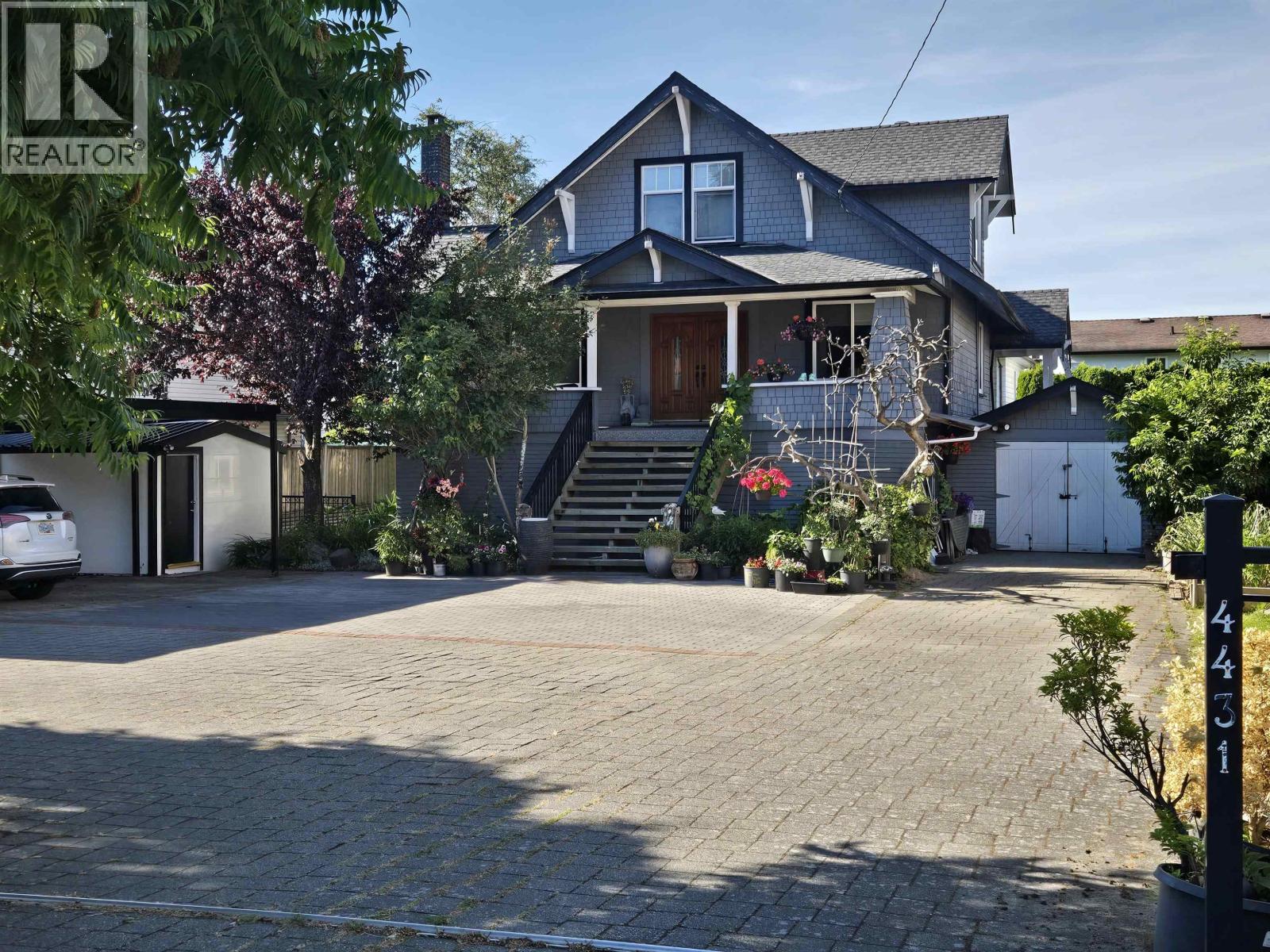 4431 STEVESTON HIGHWAY, vancouver, British Columbia
