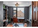1128 Sunset Drive Unit# 1702, Kelowna, BC V1Y 9W7