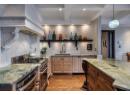 1128 Sunset Drive Unit# 1702, Kelowna, BC V1Y 9W7