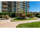 1128 Sunset Drive Unit# 1702, Kelowna, BC V1Y 9W7