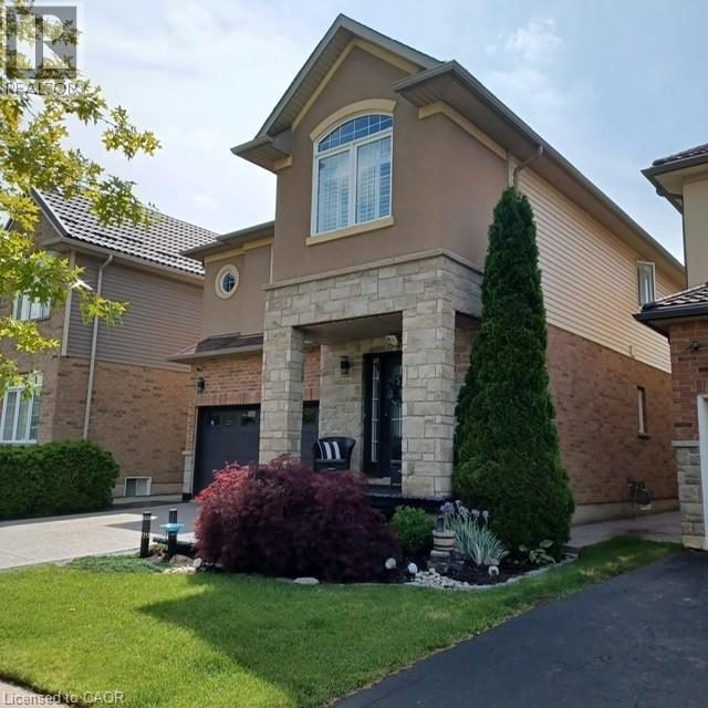 16 SIGNAL HILL PATHWAY, Stoney Creek, Ontario