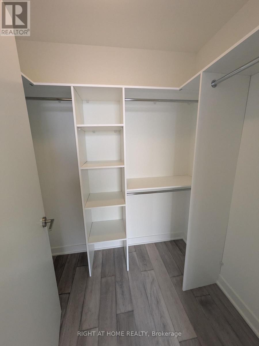 5601 - 11 Yorkville Avenue, Toronto, Ontario  M4W 0B7 - Photo 10 - C13535436