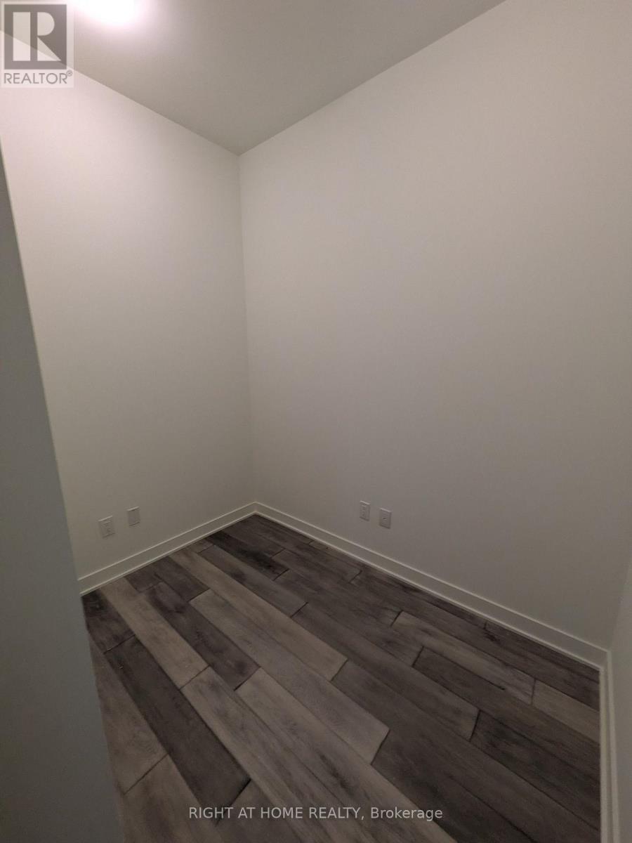 5601 - 11 Yorkville Avenue, Toronto, Ontario  M4W 0B7 - Photo 12 - C13535436