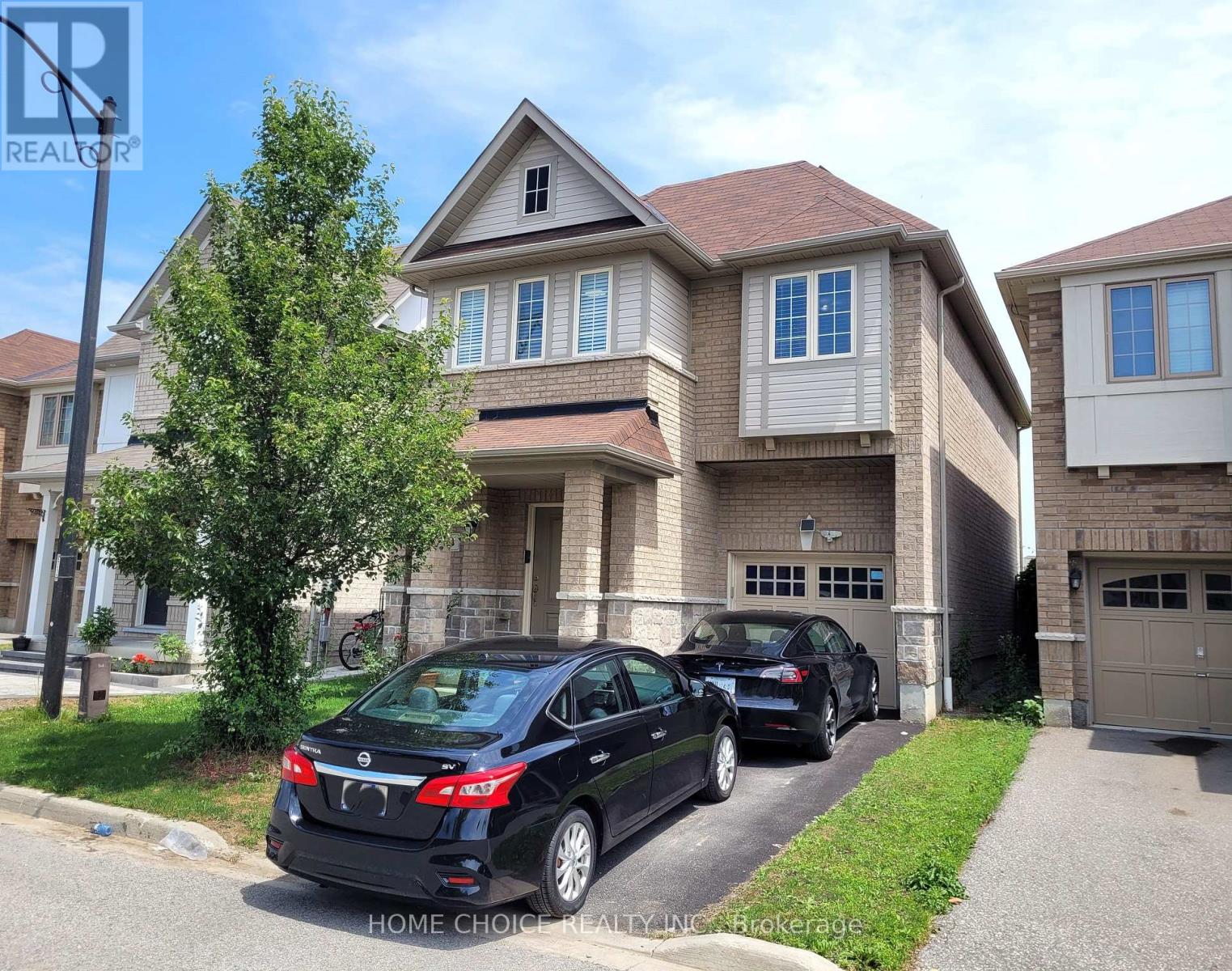 19 Headon Avenue, Ajax, Ontario  L1Z 0S7 - Photo 2 - E13535460