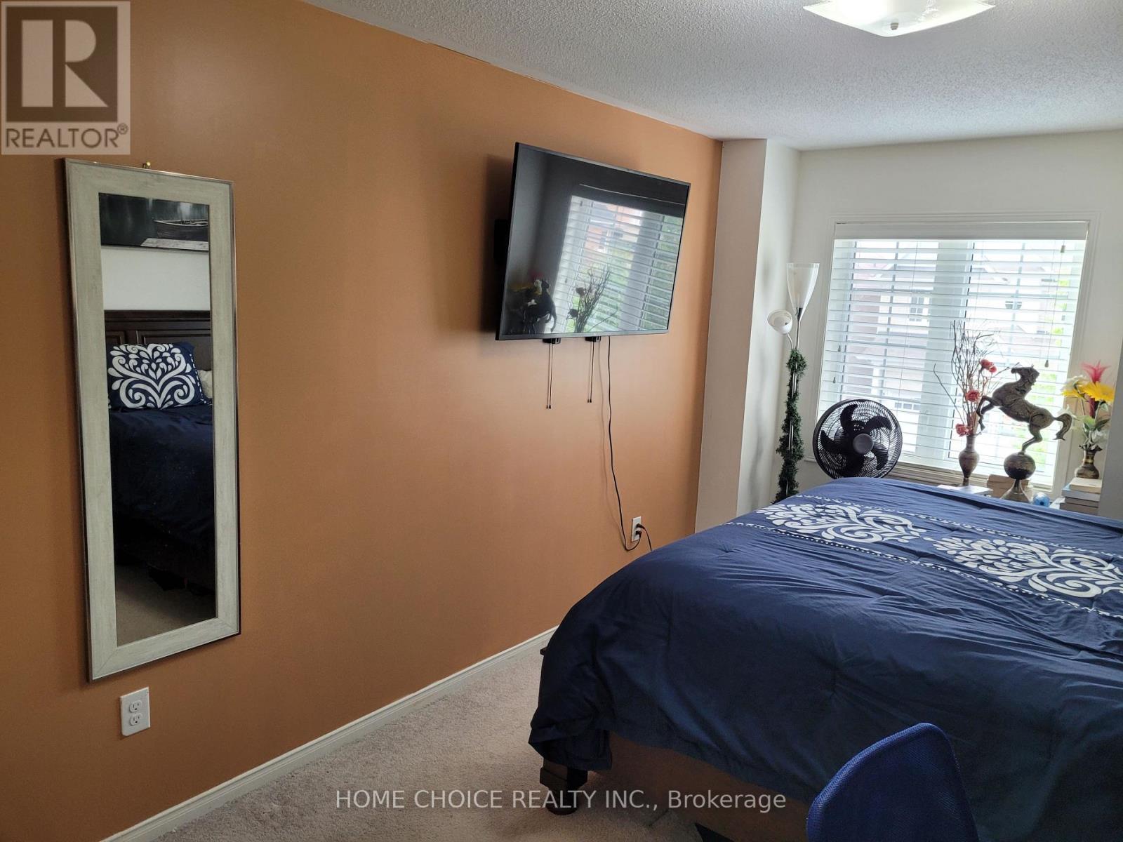19 Headon Avenue, Ajax, Ontario  L1Z 0S7 - Photo 5 - E13535460
