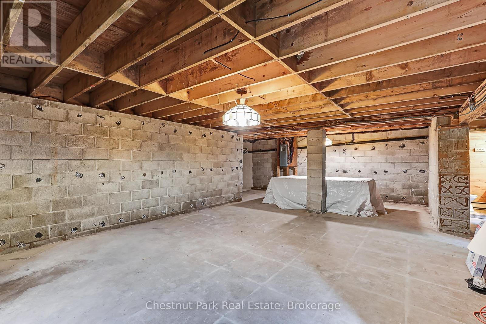 138 Kionontio Trail, Blue Mountains, Ontario  L9Y 0R6 - Photo 33 - X13534456