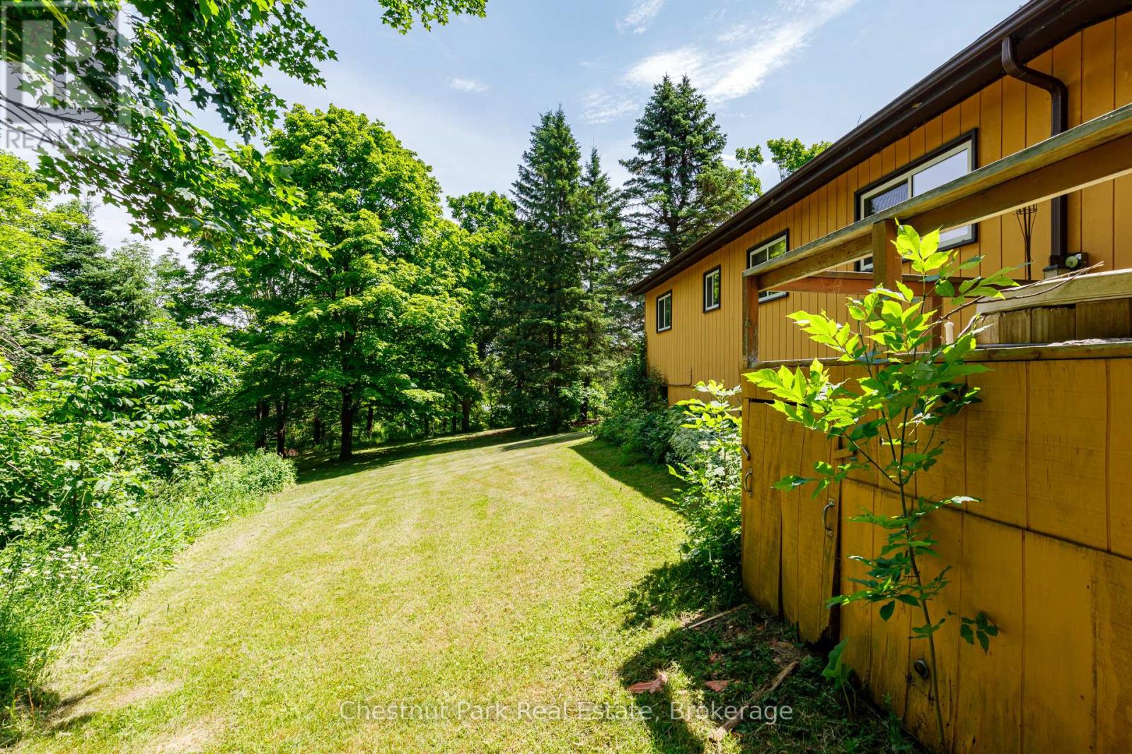 138 Kionontio Trail, Blue Mountains, Ontario  L9Y 0R6 - Photo 37 - X13534456