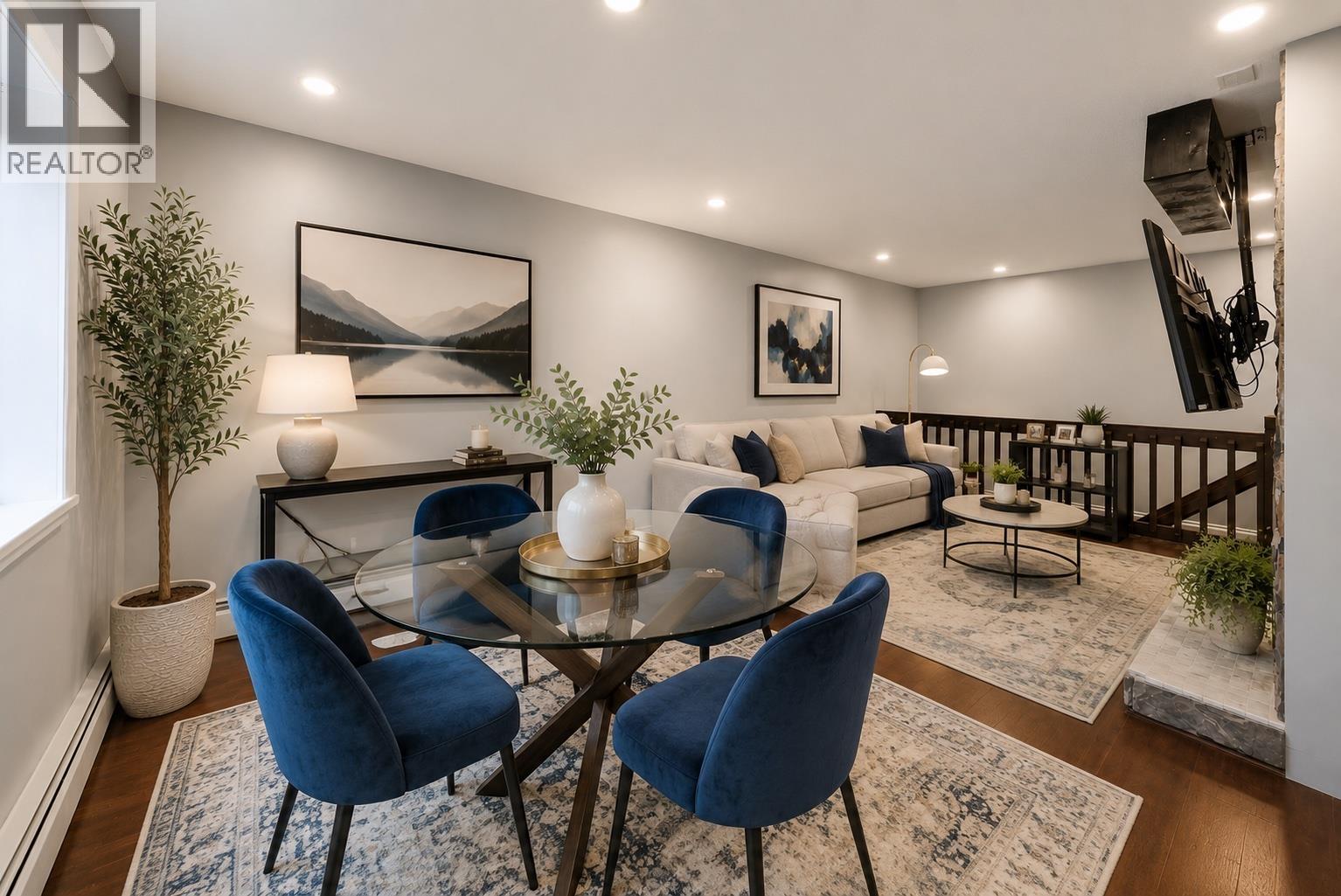 12044 Mcintyre Court, Maple Ridge, British Columbia  V2X 8M8 - Photo 4 - R3126951