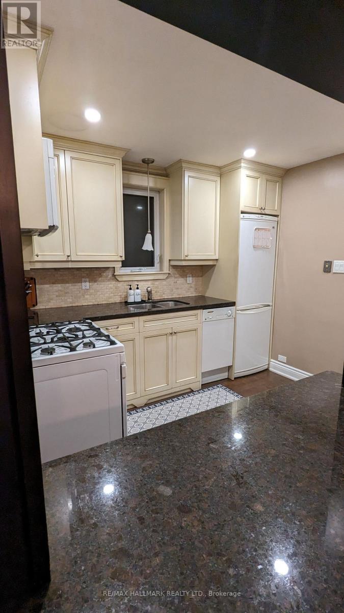 342 Whitmore Avenue, Toronto, Ontario  M6E 2N4 - Photo 10 - W13535414
