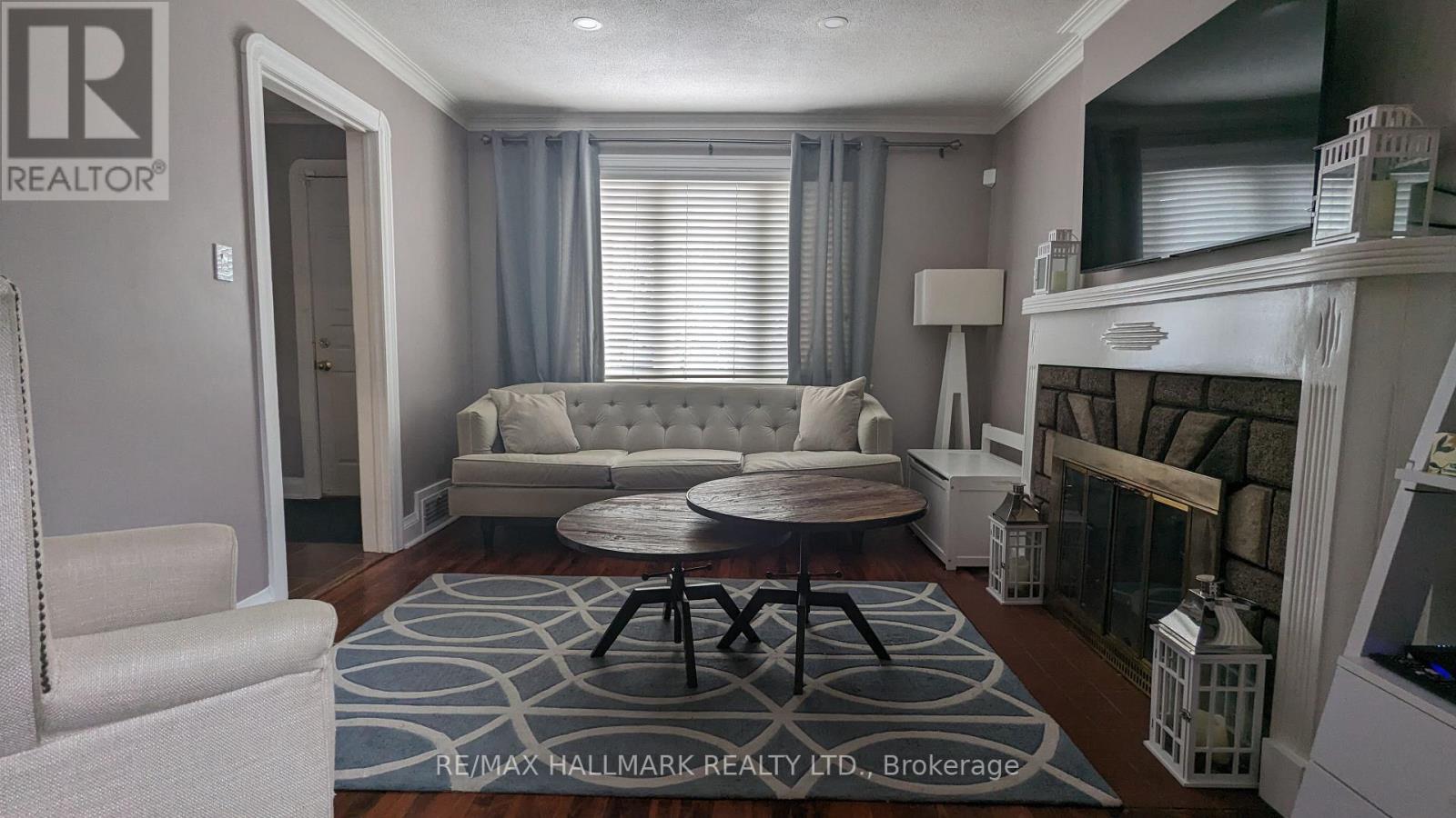 342 Whitmore Avenue, Toronto, Ontario  M6E 2N4 - Photo 11 - W13535414
