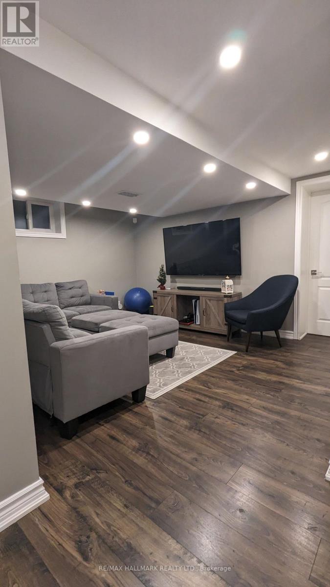 342 Whitmore Avenue, Toronto, Ontario  M6E 2N4 - Photo 14 - W13535414