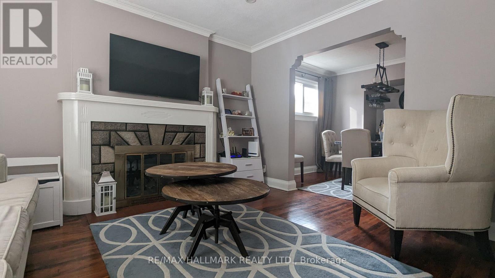 342 Whitmore Avenue, Toronto, Ontario  M6E 2N4 - Photo 3 - W13535414