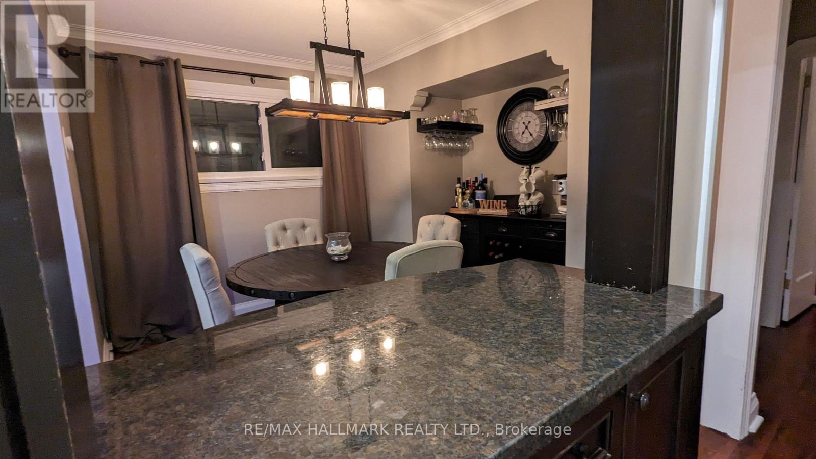 342 Whitmore Avenue, Toronto, Ontario  M6E 2N4 - Photo 6 - W13535414
