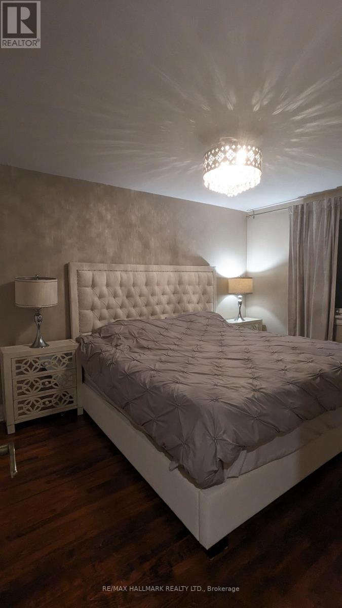 342 Whitmore Avenue, Toronto, Ontario  M6E 2N4 - Photo 8 - W13535414