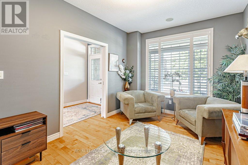 560 Lakeview Drive, Woodstock, Ontario  N4T 1W1 - Photo 4 - X13535476