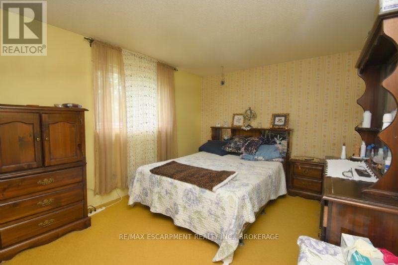 6 Viscount Road, Brantford, Ontario  N3P 1J2 - Photo 6 - X13535502