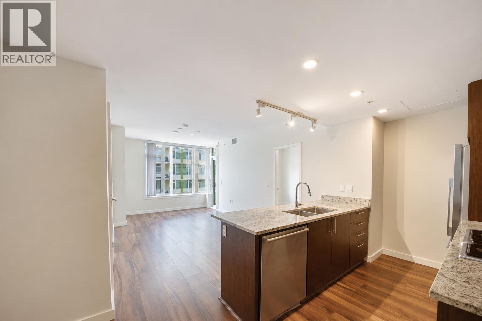 812 8688 Hazelbridge Way, Richmond, British Columbia  V6X 0R6 - Photo 2 - R3143815
