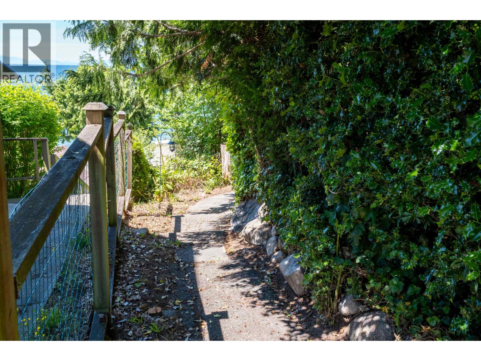 4861 Sunshine Coast Highway, Sechelt, British Columbia  V7Z 0B6 - Photo 17 - R3143841