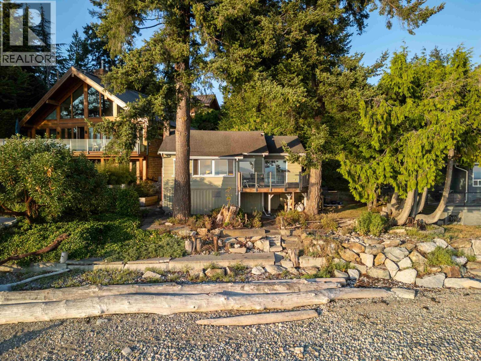 4861 Sunshine Coast Highway, Sechelt, British Columbia  V7Z 0B6 - Photo 3 - R3143841