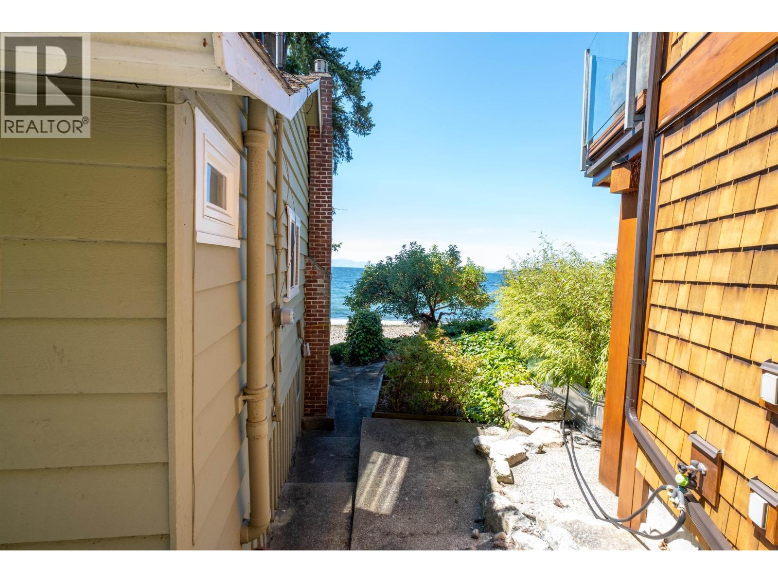 4861 Sunshine Coast Highway, Sechelt, British Columbia  V7Z 0B6 - Photo 4 - R3143841