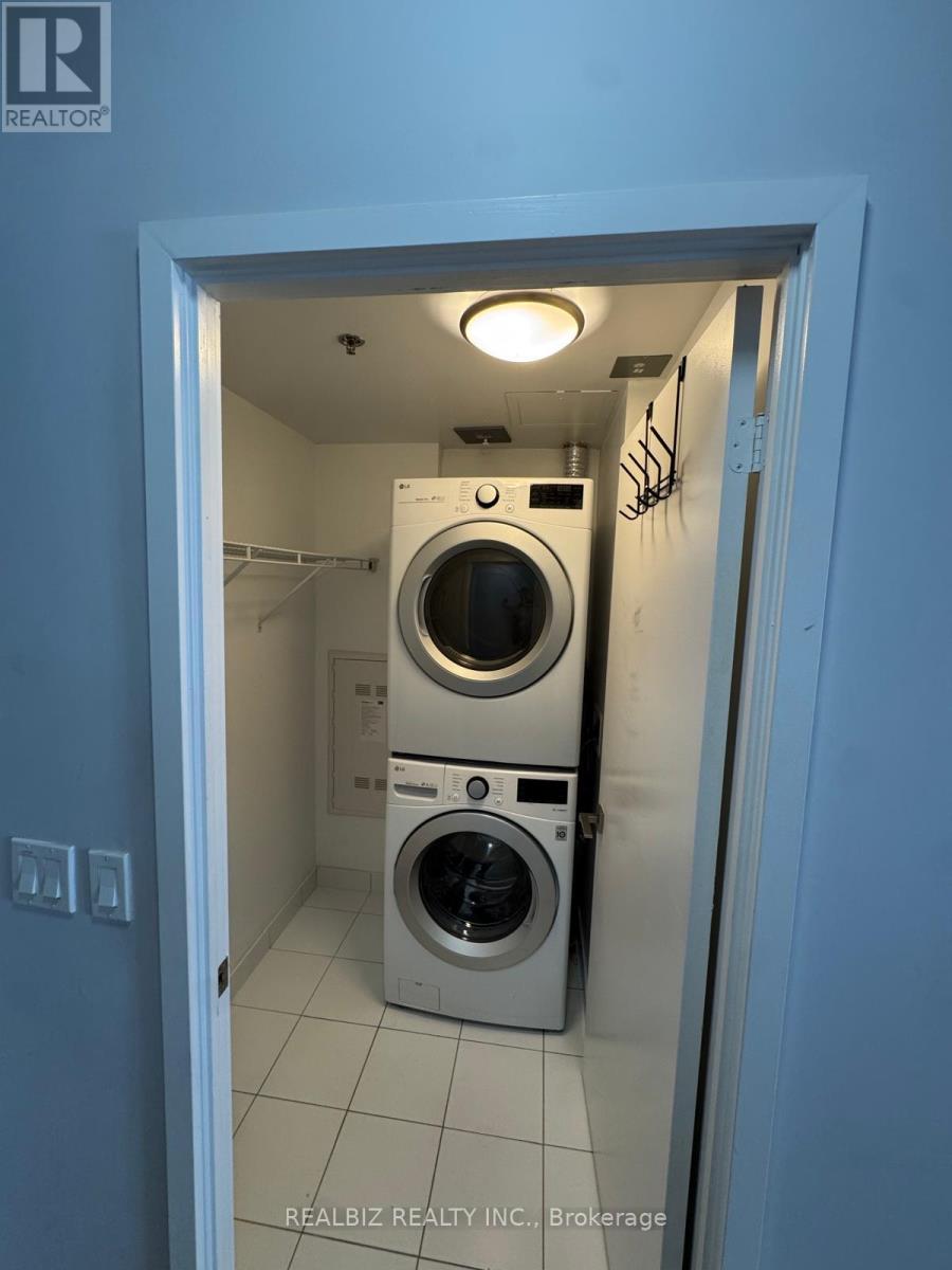 429 - 20 Minowan Miikan Lane, Toronto, Ontario  M6J 0E5 - Photo 1 - C13535488