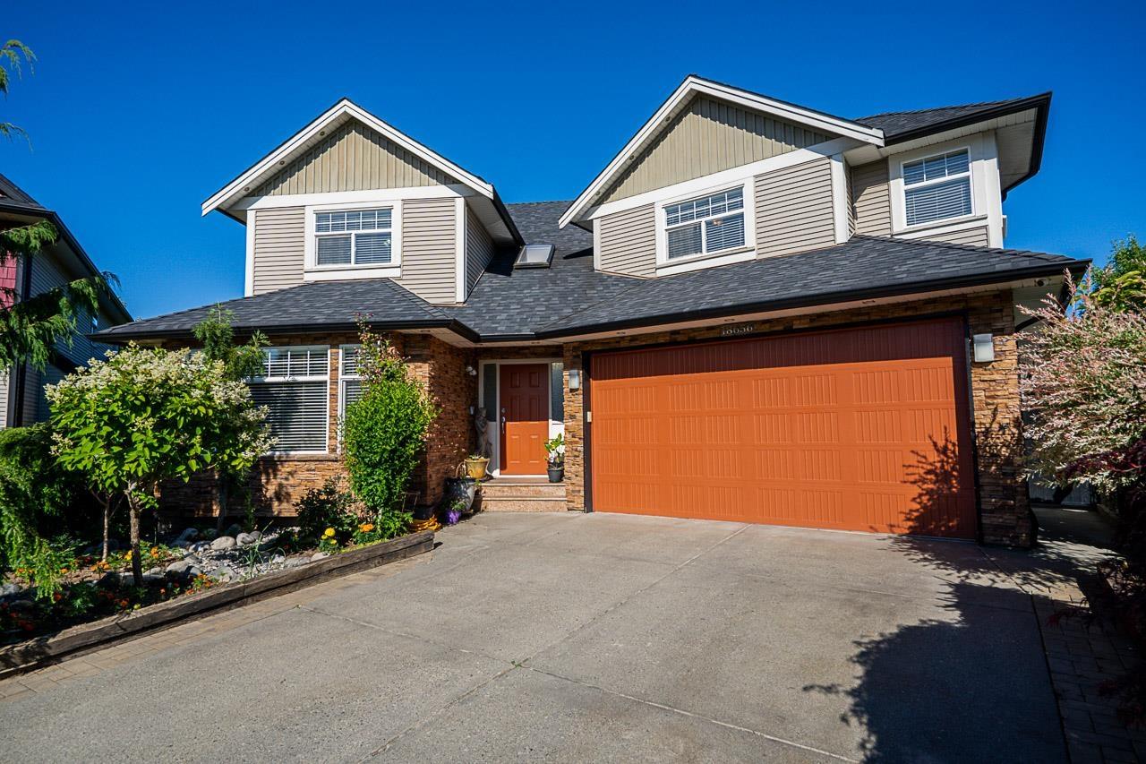 18656 64a Avenue, Surrey, British Columbia  V3S 8X3 - Photo 2 - R3143307