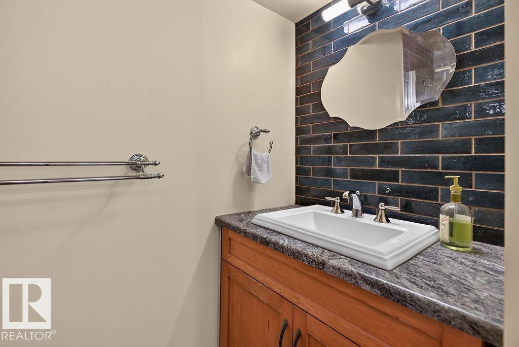 216 Wolf Willow Rd NW, Edmonton, Alberta  T5T 5L8 - Photo 38 - E4497533