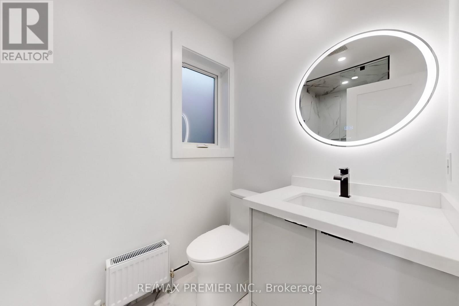2 (Upper) - 148 Lambton Avenue, Toronto, Ontario  M6N 2S9 - Photo 12 - W13535500