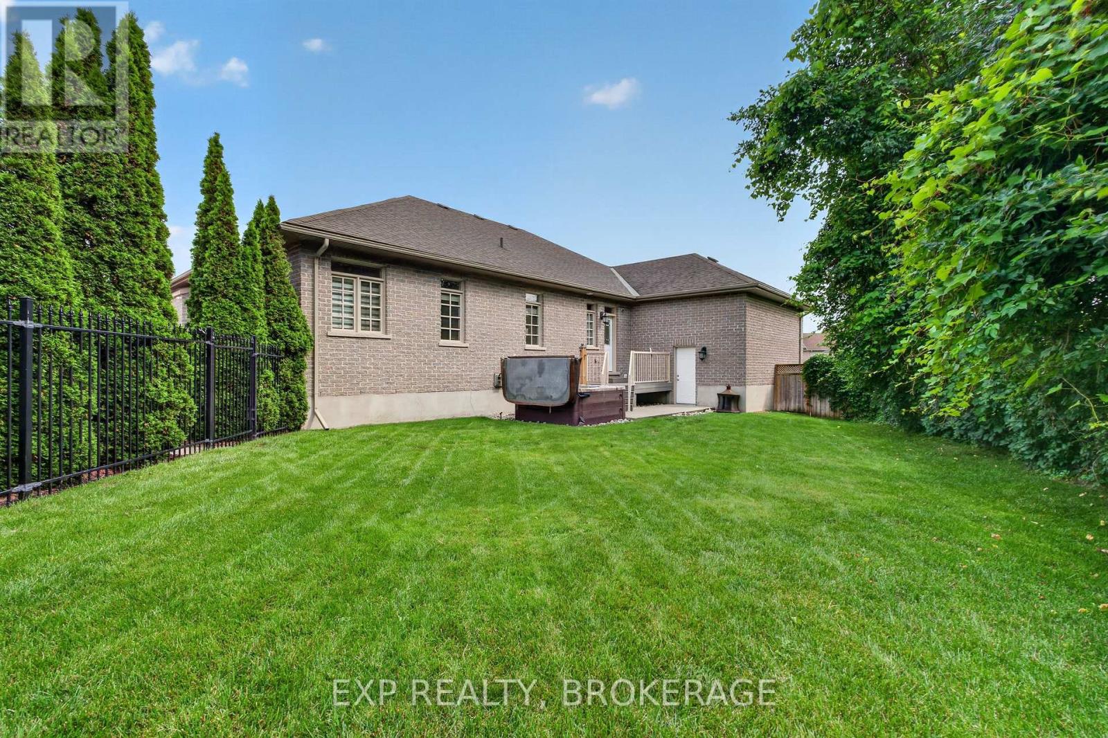 24 Admiral's Court, Loyalist, Ontario  K0H 1G0 - Photo 36 - X13533034
