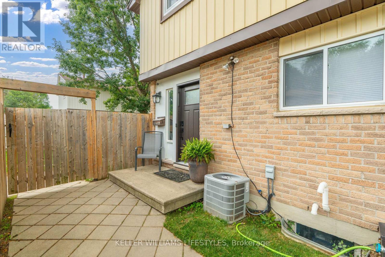 26 Caprice Crescent, London East, Ontario  N5V 3M2 - Photo 4 - X13535586