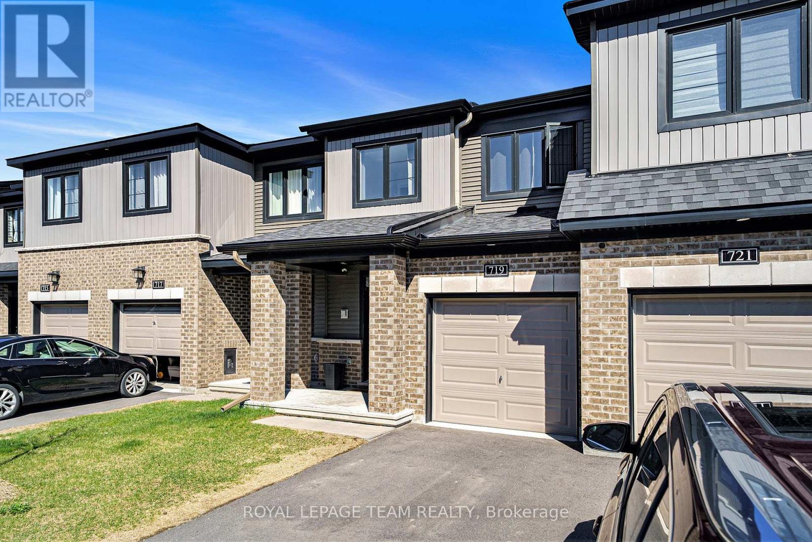 719 Doneraile Walk, Ottawa, Ontario K2J 7B9 - Photo 2 - X13535566