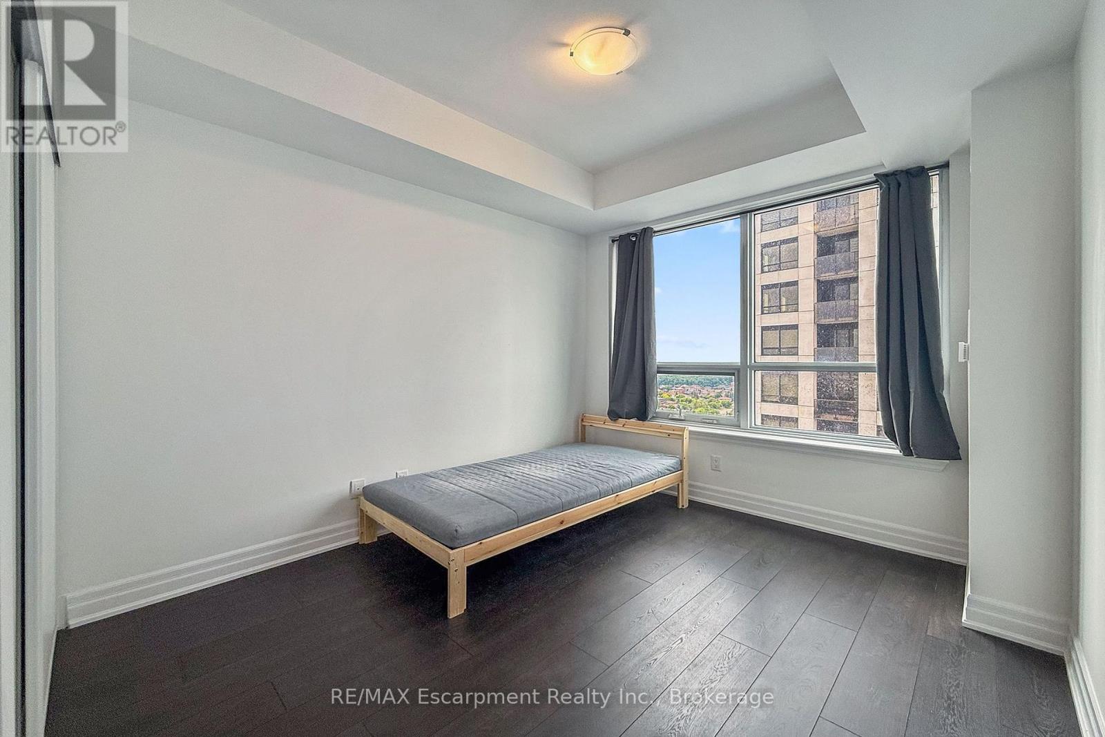 2109 - 30 Elm Drive W, Mississauga, Ontario  L5B 0N6 - Photo 2 - W13535558