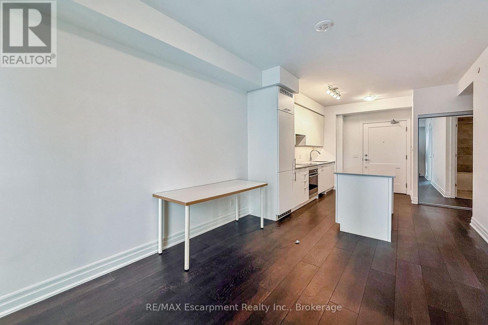2109 - 30 Elm Drive W, Mississauga, Ontario  L5B 0N6 - Photo 4 - W13535558