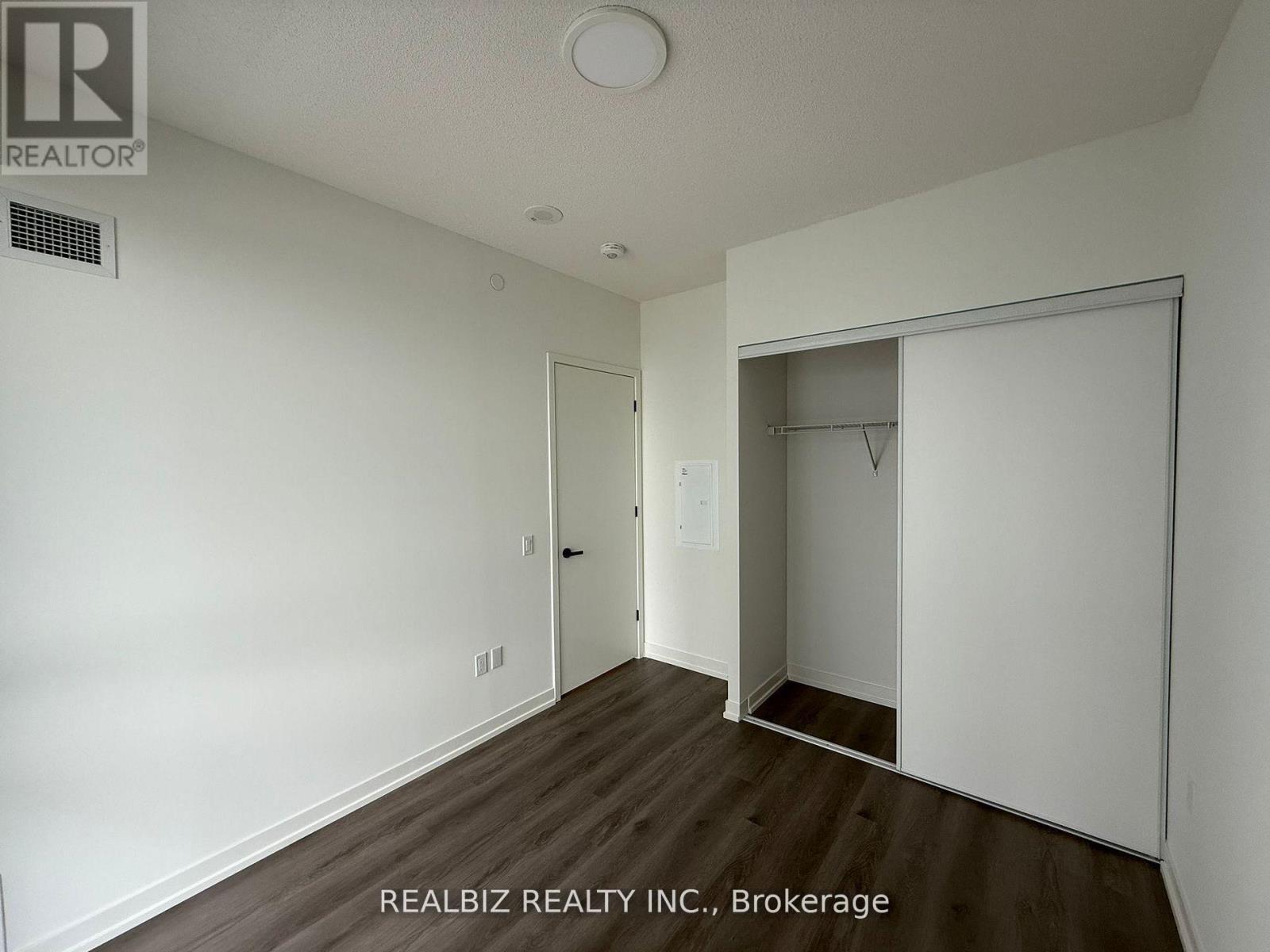 1715 - 28 Interchange Way, Vaughan, Ontario  L4K 0P8 - Photo 10 - N13534760