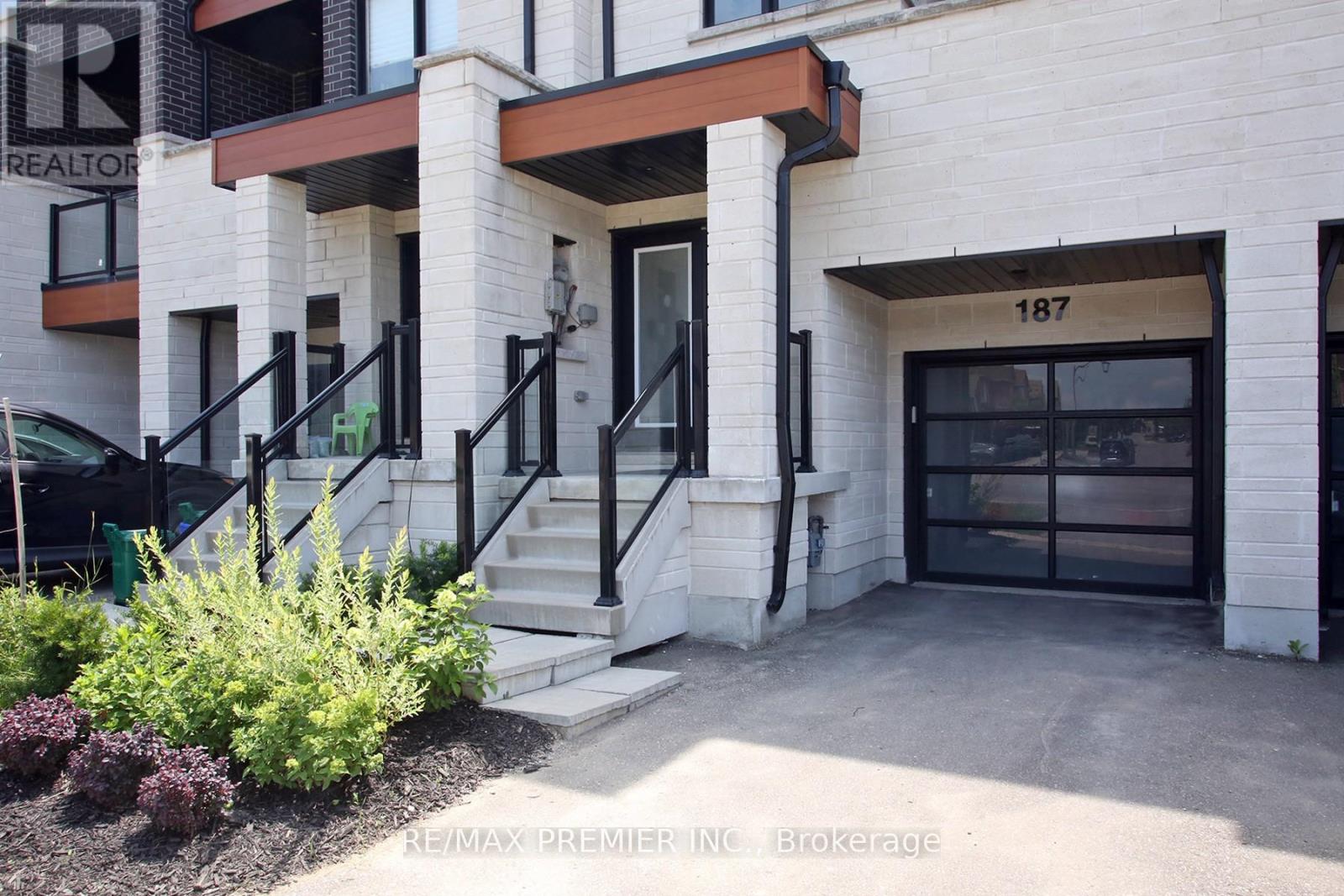 187 Lebovic Campus Drive, Vaughan, Ontario  L6A 5A1 - Photo 3 - N13534594