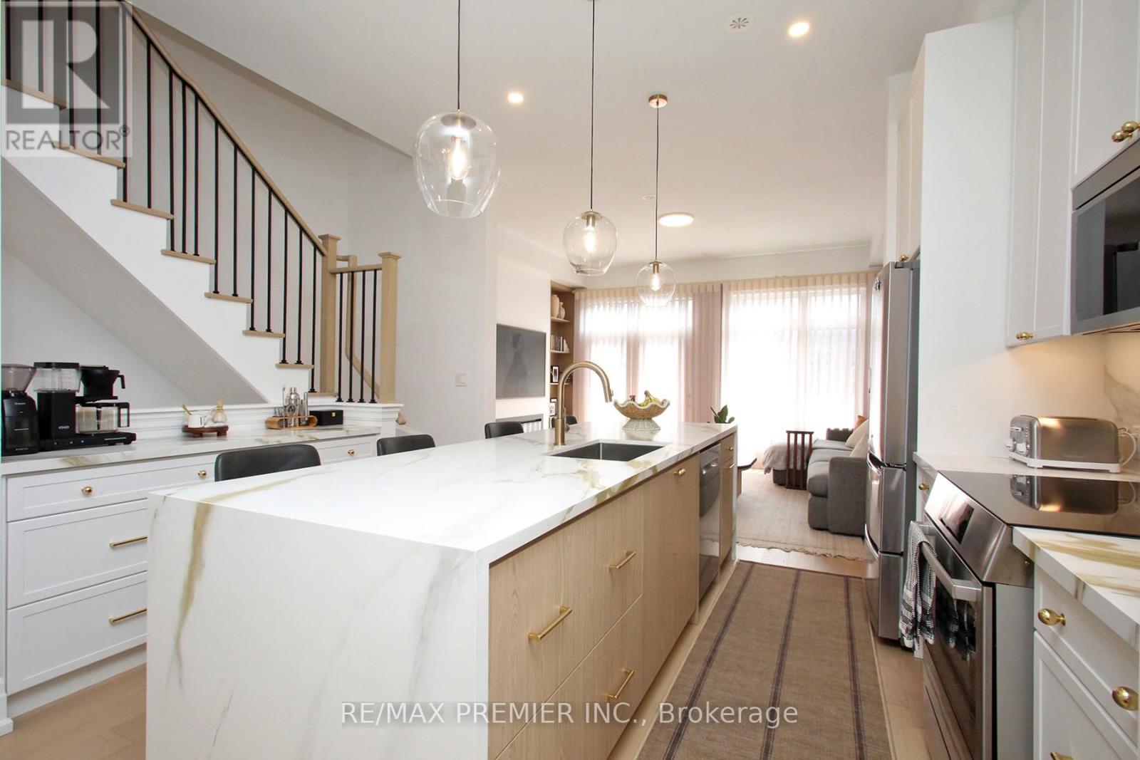 187 Lebovic Campus Drive, Vaughan, Ontario  L6A 5A1 - Photo 4 - N13534594