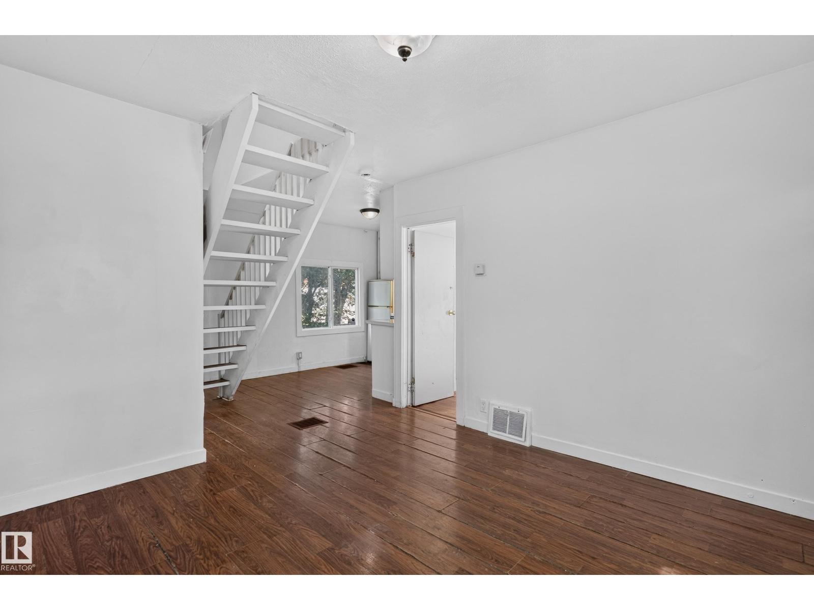 11708 79 St NW, Edmonton, Alberta  T5B 2K7 - Photo 12 - E4497536