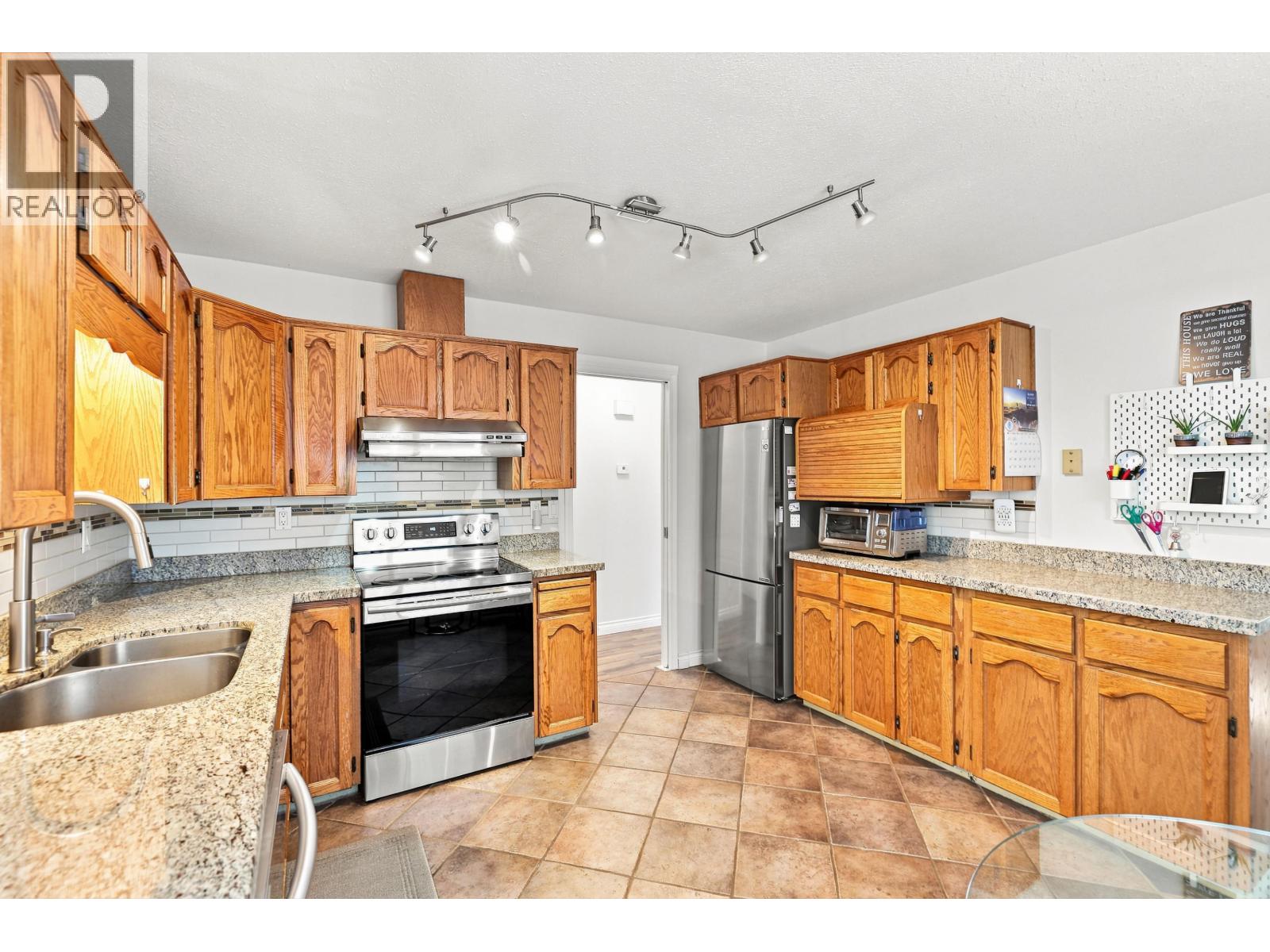 2559 Raven Court, Coquitlam, British Columbia  V3E 2J2 - Photo 7 - R3143571