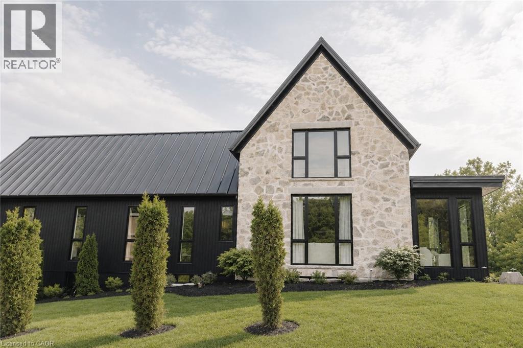 2 BRIDLEWOOD Crescent, Kitchener, Ontario