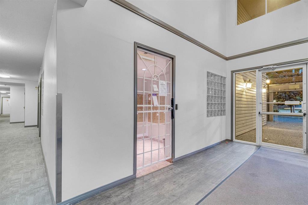 121 12101 80 Avenue, Surrey, British Columbia  V3W 5V6 - Photo 2 - R3143766